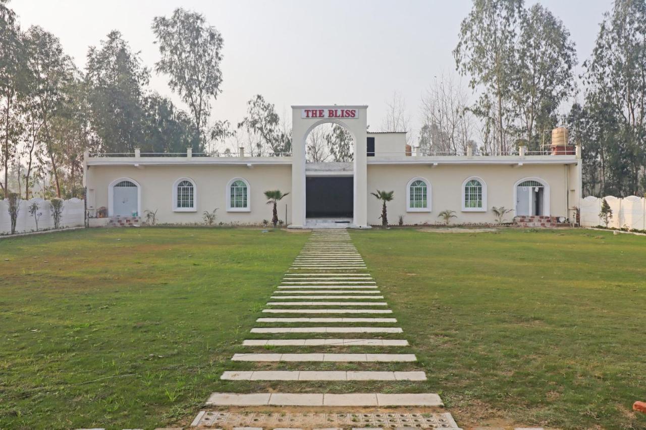 Oyo The Bliss Resort & Banquet Gobindapur Exterior photo